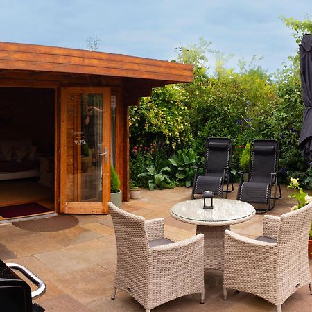 Villa Moors Wood Relaxing ,Tranquil Retreat With Hot Tub Chippenham  Esterno foto