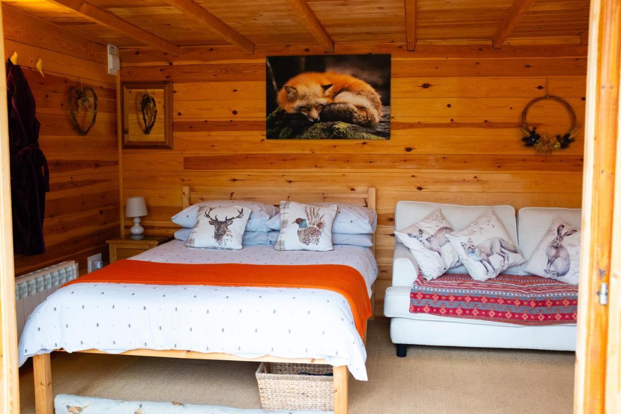 Villa Moors Wood Relaxing ,Tranquil Retreat With Hot Tub Chippenham  Esterno foto