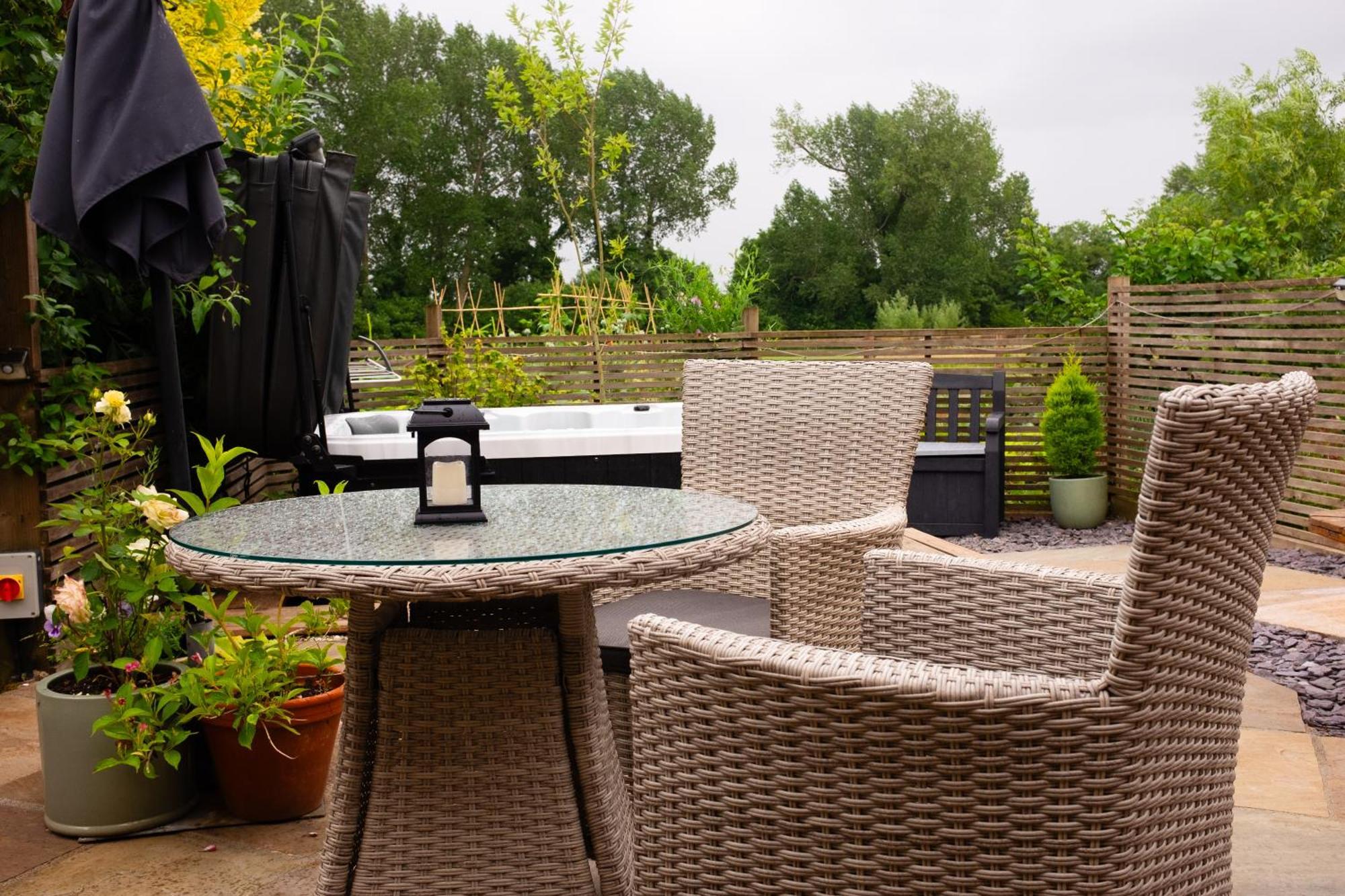 Villa Moors Wood Relaxing ,Tranquil Retreat With Hot Tub Chippenham  Esterno foto
